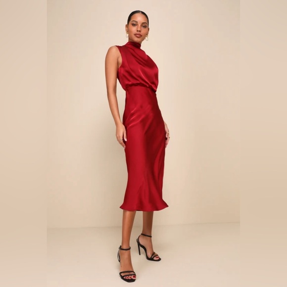 Lulu’s Distinctive Charm Burgundy Satin Asymmetrical Midi Dress Size Small 2 4 - Picture 3 of 9